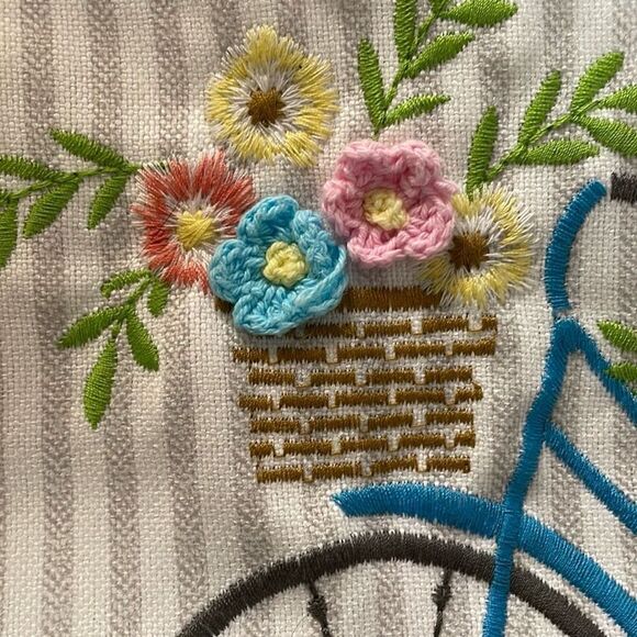 Embroidered Table Runner Blue Beach Bike Spring Basket Flowers Size 70” Length - Picture 8 of 10